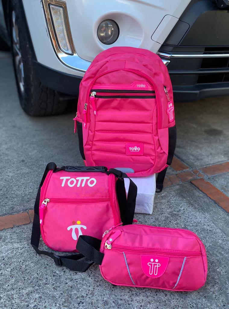 Morral Totto con Cartuchera y Lonchera: Práctico, duradero y con estilo por tan solo  $109.000